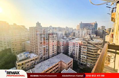 Apartment - 3 Bedrooms - 2 Bathrooms for sale in Mohamed Basha Mohsen St. - Janaklees - Hay Sharq - Alexandria