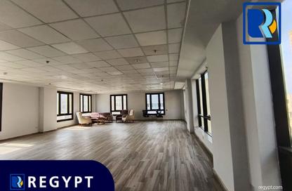 Office Space - Studio - 1 Bathroom for rent in V90 - North Teseen St. - The 5th Settlement - New Cairo City - Cairo