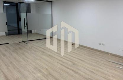 Office Space - Studio - 1 Bathroom for rent in Hyde Park Business District Mall - South Teseen St. - The 5th Settlement - New Cairo City - Cairo