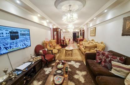Apartment - 2 Bedrooms - 1 Bathroom for sale in Smouha - Hay Sharq - Alexandria