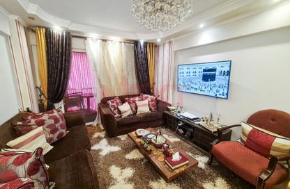 Apartment - 2 Bedrooms - 1 Bathroom for sale in Smouha - Hay Sharq - Alexandria