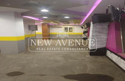 Retail - Studio - 4 Bathrooms for sale in Wezaret Al Zeraa St. - Dokki - Giza