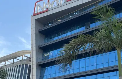 مساحات مكتبية - 3 غرف نوم - 2 حمامات للايجار في نورث بلاس مول - شارع التسعين الشمالي - التجمع الخامس - مدينة القاهرة الجديدة - القاهرة