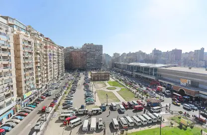 شقة - 3 غرف نوم - 2 حمامات للبيع في شارع الشهيد طيار محمود شاكر عبد المنعم - سموحة - حي شرق - الاسكندرية