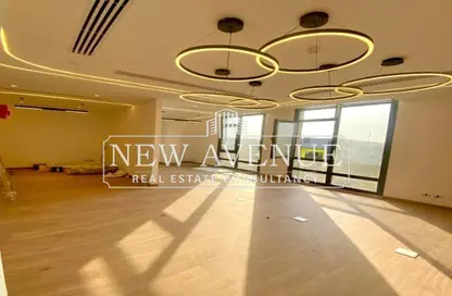 Office Space - 3 Bedrooms - 1 Bathroom for rent in District 5 - 5th Settlement Compounds - The 5th Settlement - New Cairo City - Cairo