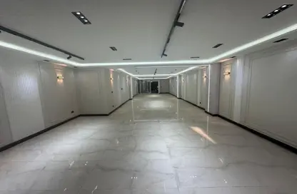 شقة - 4 غرف نوم - 4 حمامات للبيع في شارع محمد مظهر - الزمالك - القاهرة