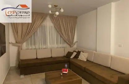 شقة - 3 غرف نوم - 2 حمامات للايجار في B12 - مدينتي - القاهرة