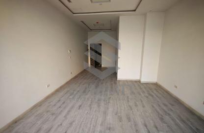 Office Space - Studio - 1 Bathroom for rent in V90 - North Teseen St. - The 5th Settlement - New Cairo City - Cairo