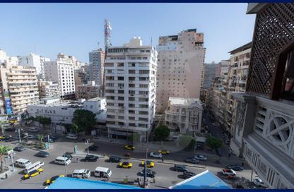 شقة - 3 غرف نوم - 2 حمامات للبيع في شارع ابو قير - جليم - حي شرق - الاسكندرية