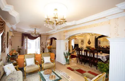 شقة - 3 غرف نوم - 2 حمامات للبيع في ميامي - حي اول المنتزة - الاسكندرية