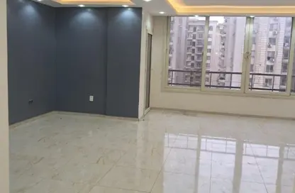 شقة - 3 غرف نوم - 2 حمامات للايجار في زهراء المعادي - حي المعادي - القاهرة