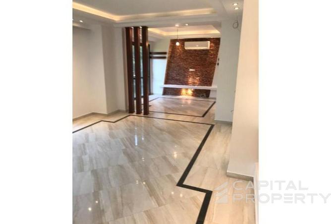 8720410 - Property Image 2