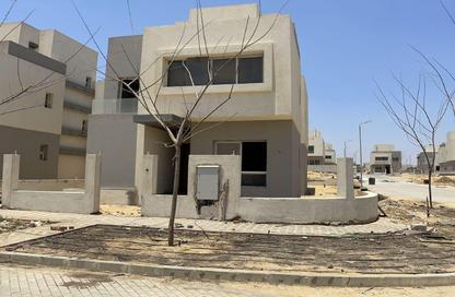Villa - 7 Bedrooms - 5 Bathrooms for sale in Cluster 18 - Hyde Park - New Cairo City - Cairo