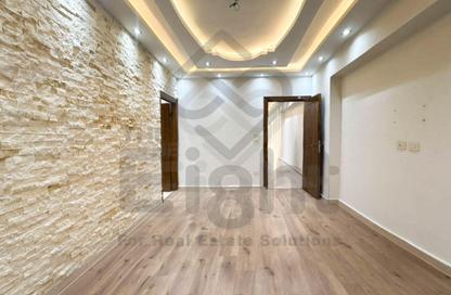 Apartment - 3 - 1 for sale in Mahmoud Al Essawy St. - Miami - Hay Awal El Montazah - Alexandria