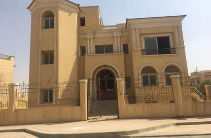Villa - 6 Bedrooms - 5 Bathrooms for sale in Fountain Park - 5th Settlement Compounds - The 5th Settlement - New Cairo City - Cairo