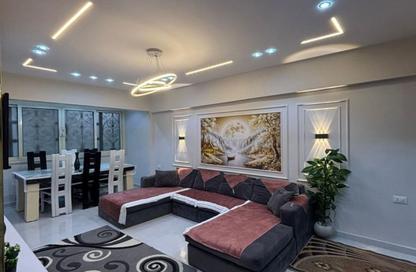 Apartment - 2 Bedrooms - 1 Bathroom for rent in 16th District - Sheikh Zayed City - Giza