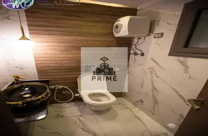 Apartment - 2 Bedrooms - 3 Bathrooms for sale in Tag Sultan - Ring Road - Cairo