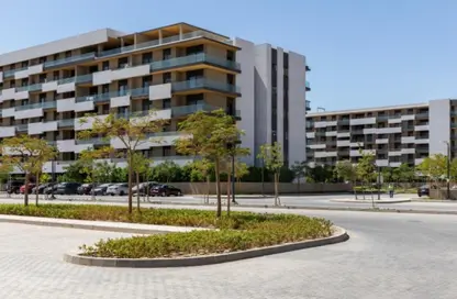 شقة - 3 غرف نوم - 3 حمامات للبيع في كمبوند البروج - كمبوندات الشروق - مدينة الشروق - القاهرة