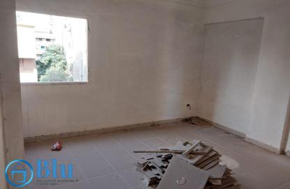 Apartment - 3 Bedrooms - 3 Bathrooms for sale in Al Maqdes Al Kabary St. - Al Hadiqah Al Dawliyah - 7th District - Nasr City - Cairo
