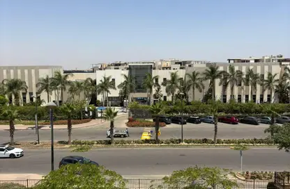 شقة - 2 غرف نوم - 3 حمامات للايجار في ذا كورت ياردز - كمبوندات الشيخ زايد - الشيخ زايد - الجيزة