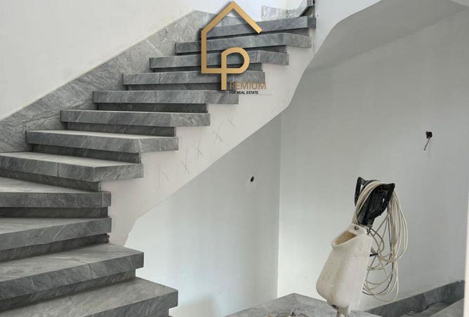 102901774 - Property Image 2