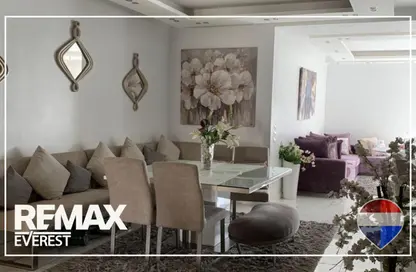 شقة - 3 غرف نوم - 3 حمامات للايجار في ذا كورت ياردز - كمبوندات الشيخ زايد - الشيخ زايد - الجيزة