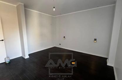 Apartment - 2 Bedrooms - 1 Bathroom for sale in Gardenia Springs - Ext North Inves Area - New Cairo City - Cairo
