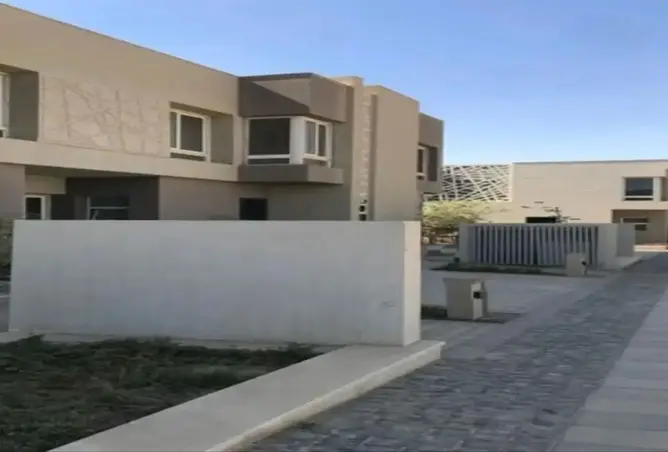 97440869 - Property Image 2