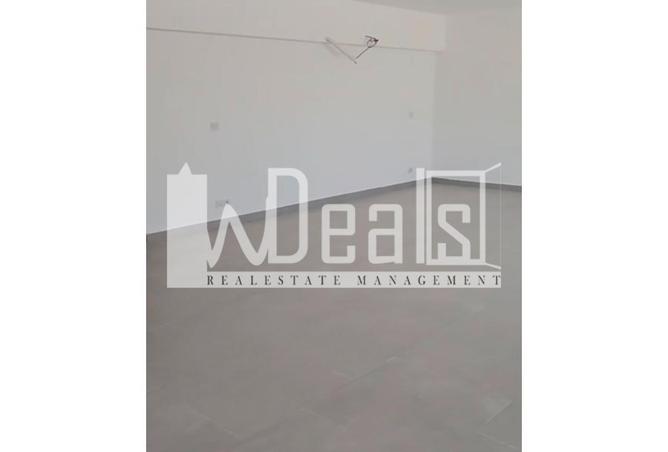 81843344 - Property Image 3