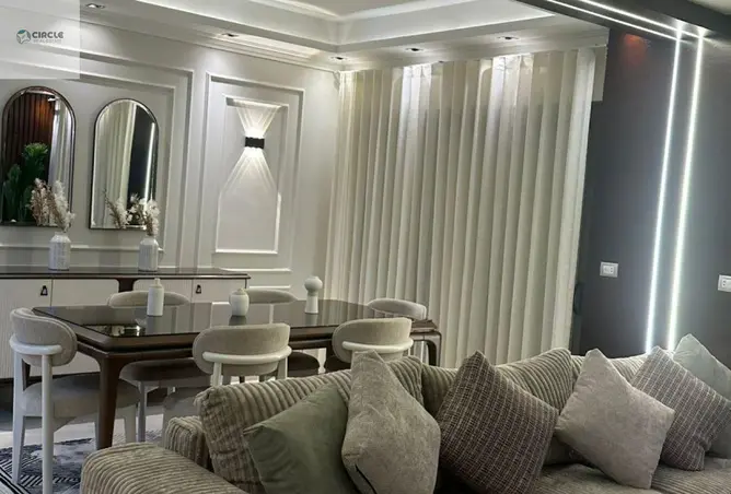 121657510 - Property Image 2