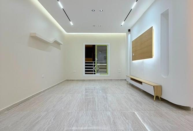 98832598 - صورة العقار 2