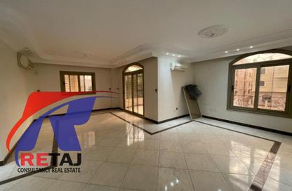 شقة - 3 غرف نوم - 3 حمامات للايجار في المنطقة ب - حى جنوب الاكايمية - مدينة القاهرة الجديدة - القاهرة