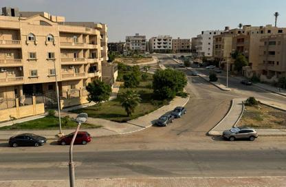 شقة - 3 غرف نوم - 3 حمامات للبيع في المجاورة الاولي - المنطقة الاولي - مدينة الشروق - القاهرة