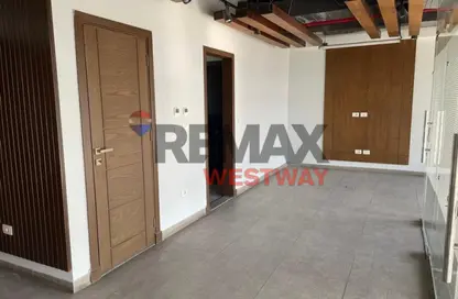 مساحات مكتبية - 3 غرف نوم - 1 حمام للايجار في اركان بلازا - محور 26 يوليو - الشيخ زايد - الجيزة