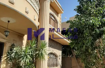 فيلا - 6 غرف نوم - 4 حمامات للبيع في محور العروبة - المنطقة أ - حى جنوب الاكايمية - مدينة القاهرة الجديدة - القاهرة