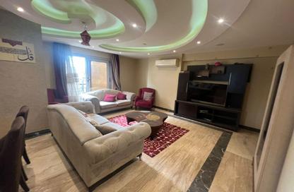 شقة - 4 غرف نوم - 3 حمامات للبيع في شارع لبنان - المهندسين - الجيزة شقة - 4 غرف نوم - 3 حمامات للبيع في شارع لبنان - المهندسين - الجيزة