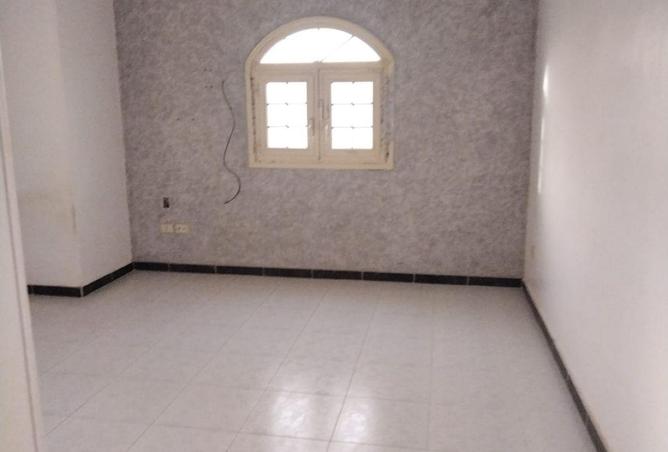 76225153 - Property Image 2