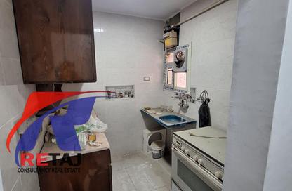 Apartment - 2 Bedrooms - 1 Bathroom for sale in Al Nasr Road - 6th Zone - Nasr City - Cairo