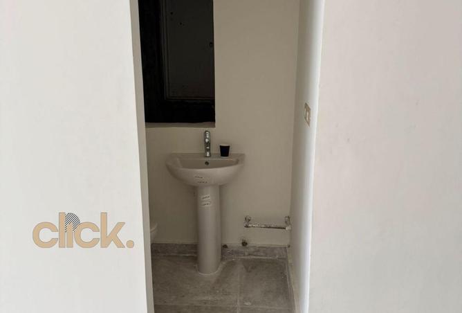 81842040 - Property Image 3
