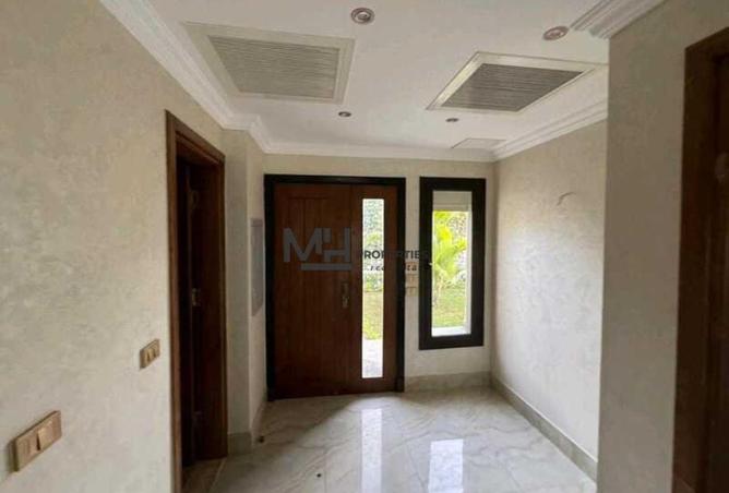 56993889 - Property Image 2