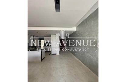 Apartment - 2 Bedrooms - 2 Bathrooms for sale in Lake View Residence - 5th Settlement Compounds - The 5th Settlement - New Cairo City - Cairo