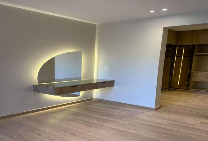 8573277 - Property Image 2