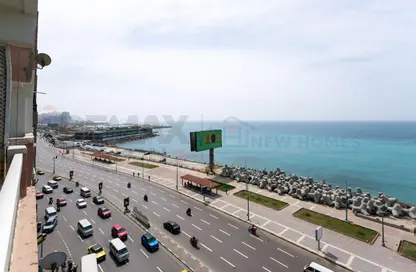 شقة - 2 غرف نوم - 2 حمامات للبيع في لوران - حي شرق - الاسكندرية