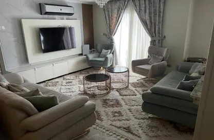 شقة - 3 غرف نوم - 3 حمامات للبيع في الجار شيراتون - شيراتون المطار - النزهة - القاهرة