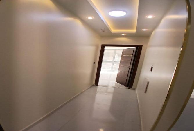 54232393 - صورة العقار 3