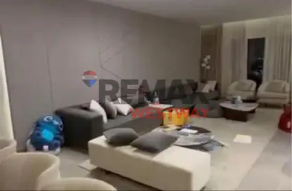 (بنتهاوس  (روف - 3 غرف نوم - 3 حمامات للايجار في ذا كراون - طريق مصر اسكندرية الصحراوي - مدينة 6 أكتوبر - الجيزة