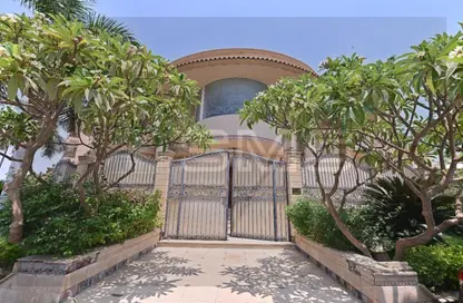 فيلا - 5 غرف نوم - 3 حمامات للبيع في شارع دكتور ياسين عبد الغفار - المنطقة ج - حى جنوب الاكايمية - مدينة القاهرة الجديدة - القاهرة