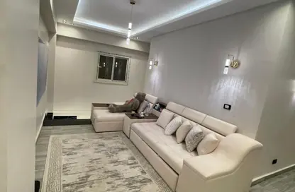 شقة - 1 حمام للايجار في شارع الجزيرة - المستثمرين الجنوبية - مدينة القاهرة الجديدة - القاهرة