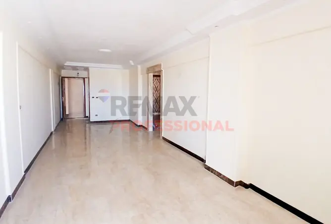 112427601 - Property Image 3