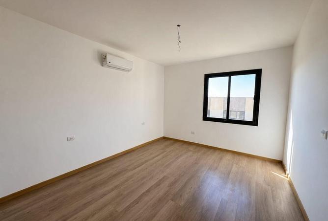 77323338 - Property Image 2